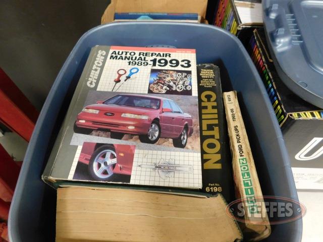 (4) Boxes of Chilton - other auto repair manuals,_1.jpg